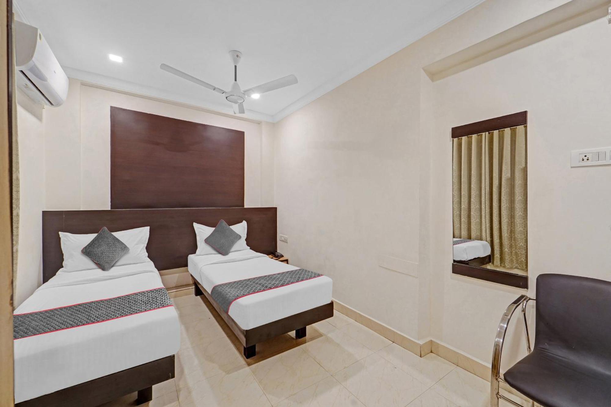 Collection O Mount Road Rich Mount Near Marina Beach Hotel Chennai Luaran gambar